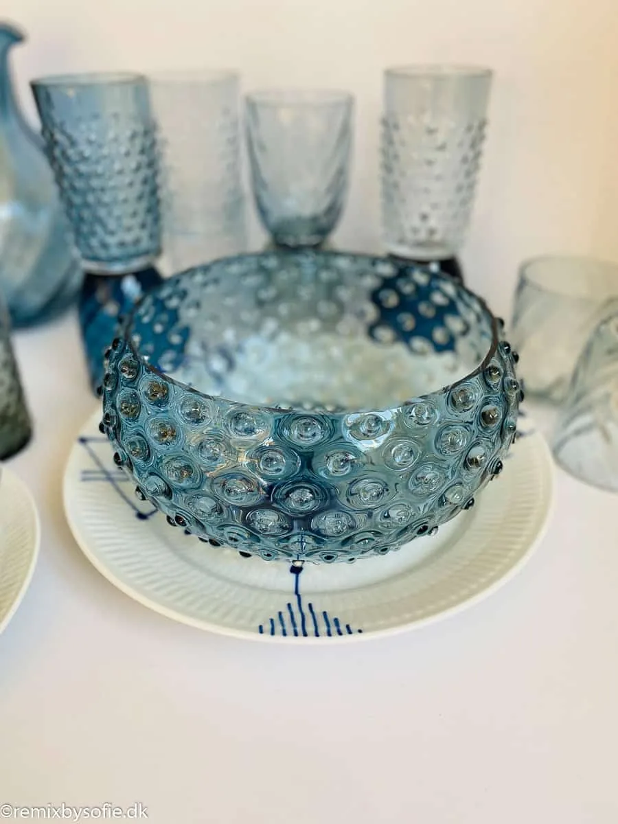 Skål i pindsvinglas 24 cm - Blue Smoke