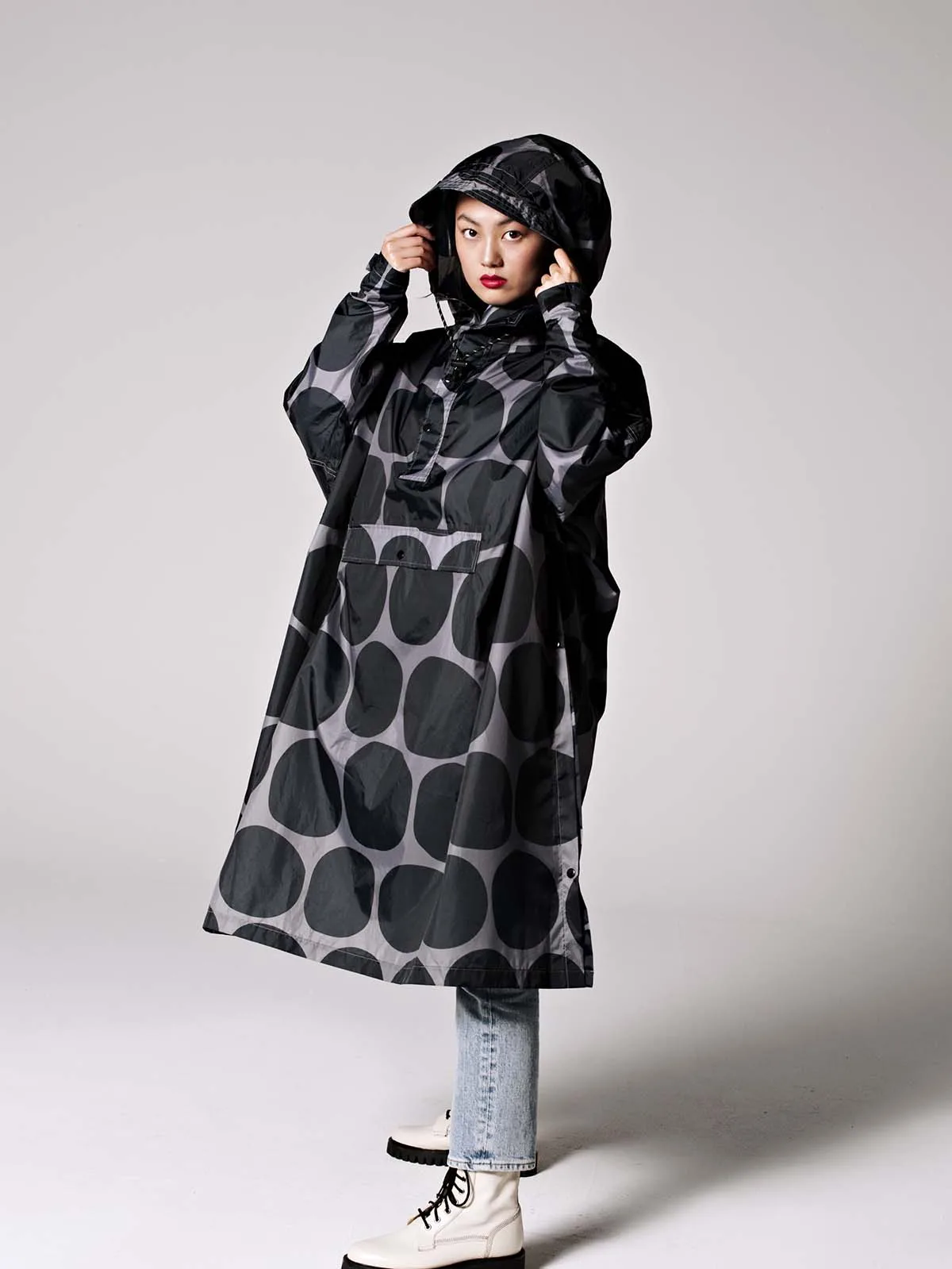 Regnponcho - Black Polka
