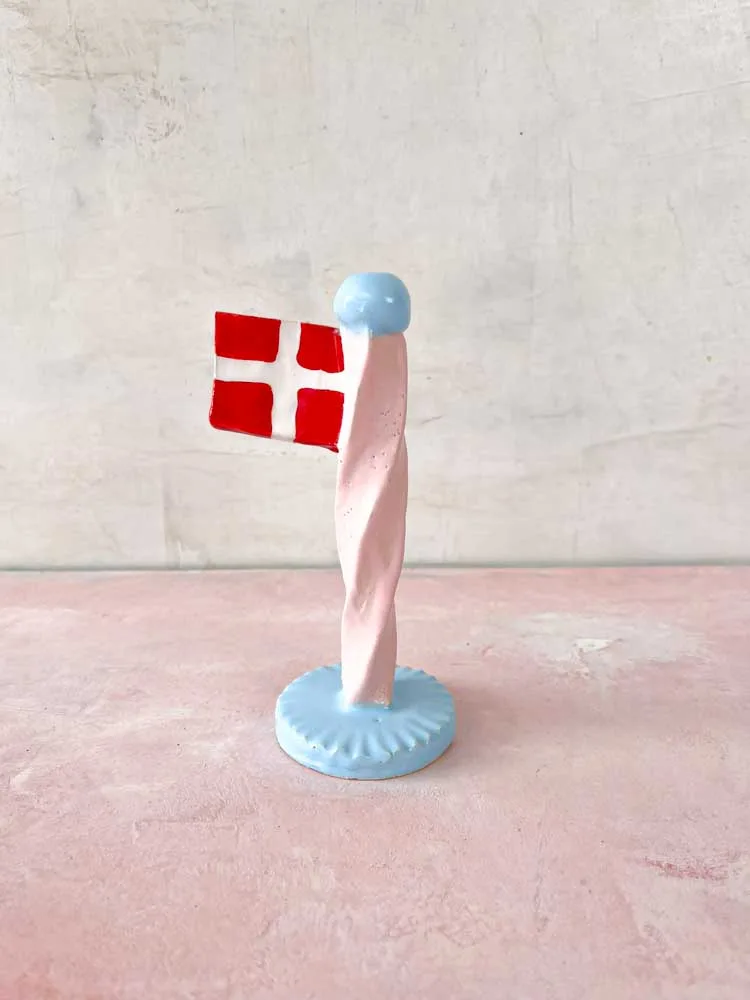 Dannebrogsflag "Swirl" - Blue Rosa - 18-23 cm
