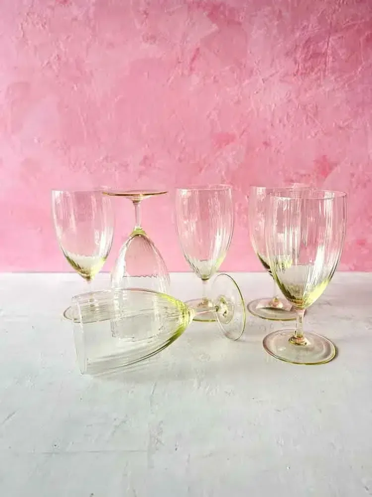6 gule store ølglas på fod - 350 ml