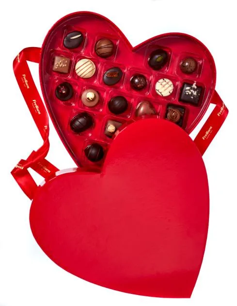 Hjertebox m/Fyldt Chokolade 250g